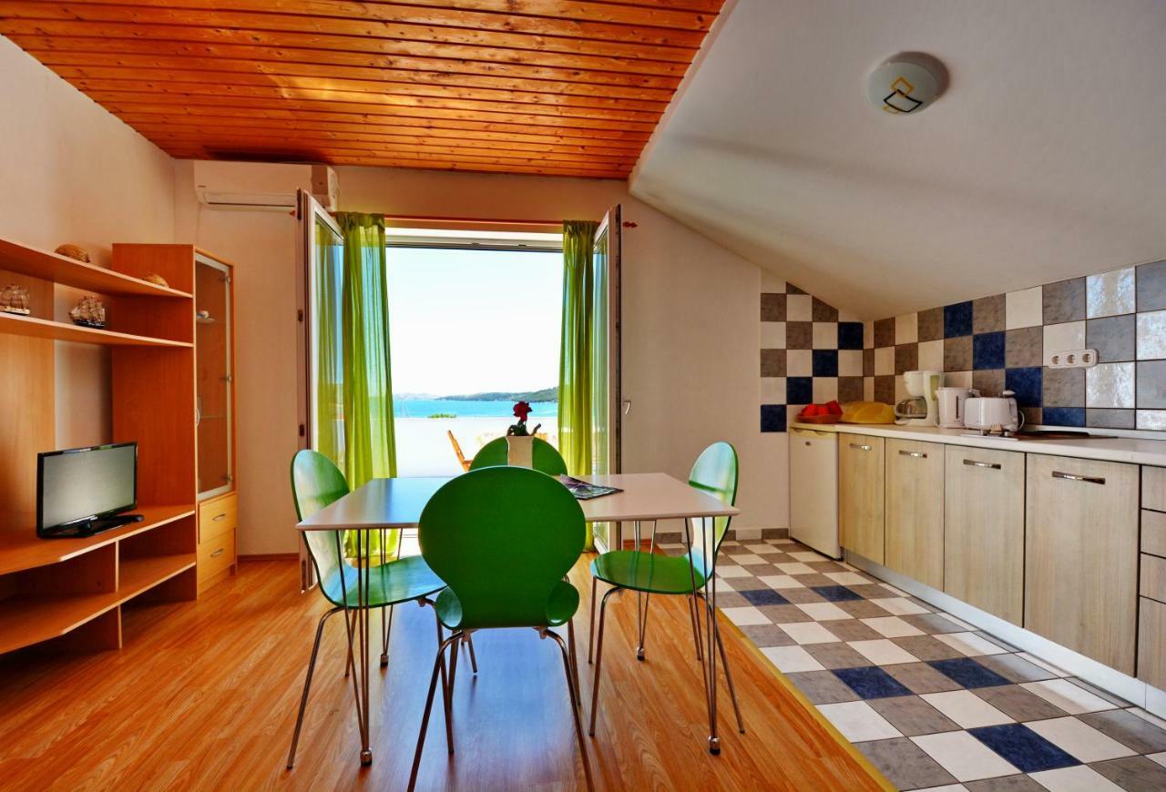 Apartment Blue Sali Buitenkant foto